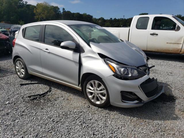 KL8CD6SAXLC460546 - 2020 CHEVROLET SPARK 1LT SILVER photo 4