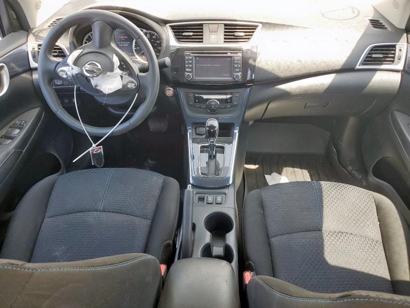 3N1AB7AP1JY233673 - 2018 NISSAN SENTRA S 白色 照片 8