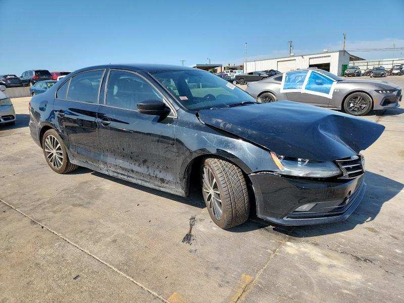 3VWD17AJ3GM410973 - 2016 VOLKSWAGEN JETTA SPORT 黑色 照片 4