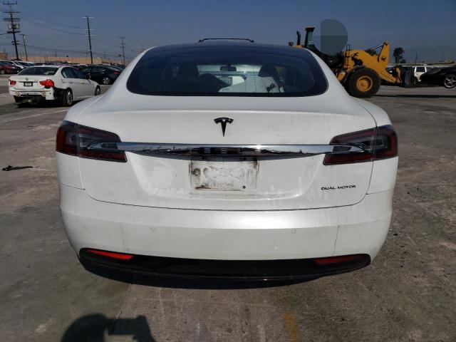 5YJSA1E24LF415396 - 2020 TESLA MODEL S Սպիտակ լուսանկար 6