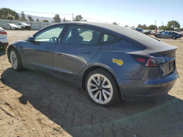 5YJ3E1EA4NF359754 - 2022 TESLA MODEL 3 GRAY photo 2