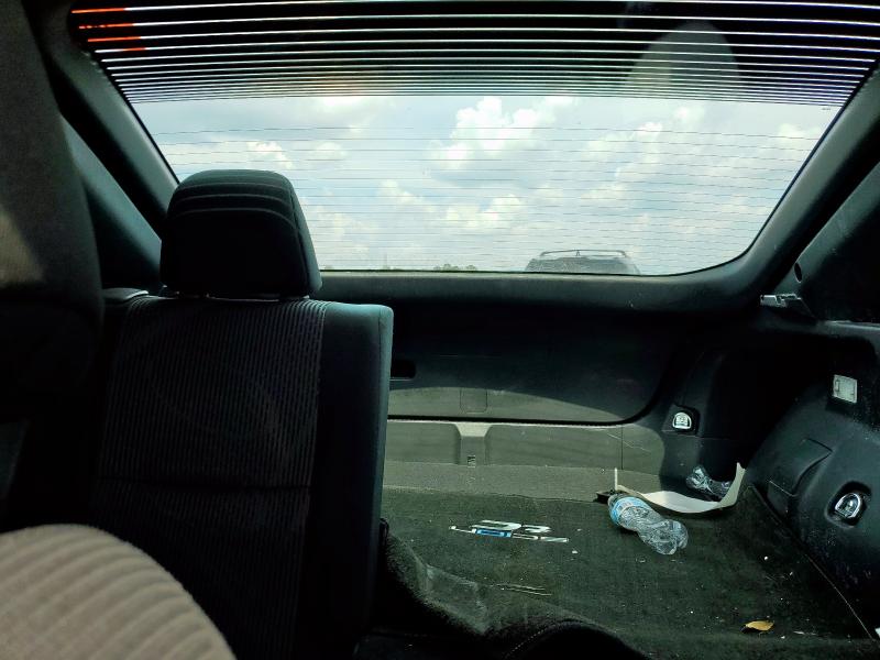 JTKJF5C79E3068756 - 2014 TOYOTA SCION TC 银色 照片 10