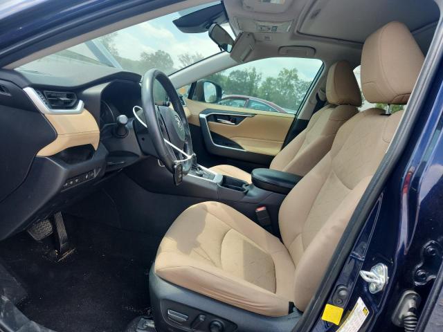 2T3RWRFV6LW076576 - 2020 TOYOTA RAV4 XLE BLUE photo 7