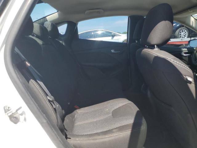 1C3CDFBB0GD563589 - 2016 DODGE DART SXT 白色 照片 10