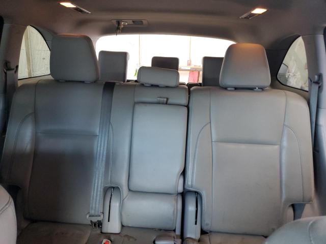 5TDKKRFH6FS075621 - 2015 TOYOTA HIGHLANDER XLE Արծաթագույն լուսանկար 10