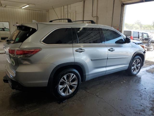 5TDKKRFH6FS075621 - 2015 TOYOTA HIGHLANDER XLE Արծաթագույն լուսանկար 3