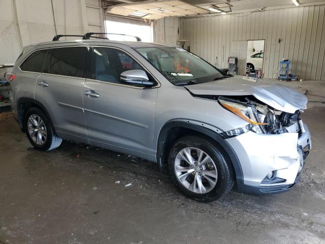 5TDKKRFH6FS075621 - 2015 TOYOTA HIGHLANDER XLE Արծաթագույն լուսանկար 4