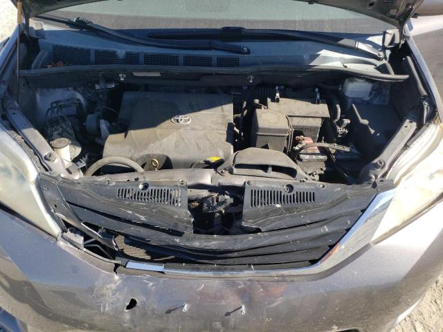 5TDKK3DC7DS395984 - 2013 TOYOTA SIENNA LE GRAY photo 12