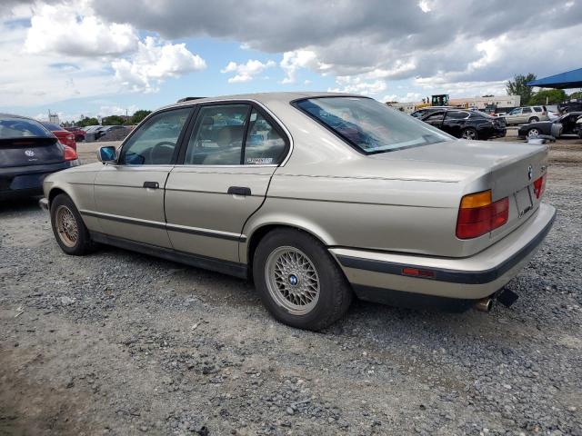 WBAHD2310LBF66823 - 1990 BMW 535 I AUTOMATIC ბეჟი ფოტო 2