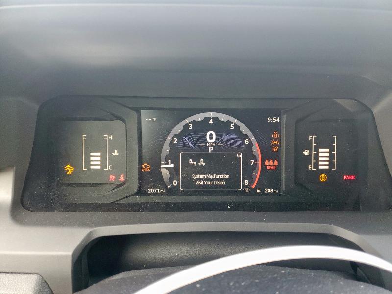 3TMLB5JN6SM137457 - 2025 TOYOTA TACOMA DOUBLE CAB 银色 照片 9