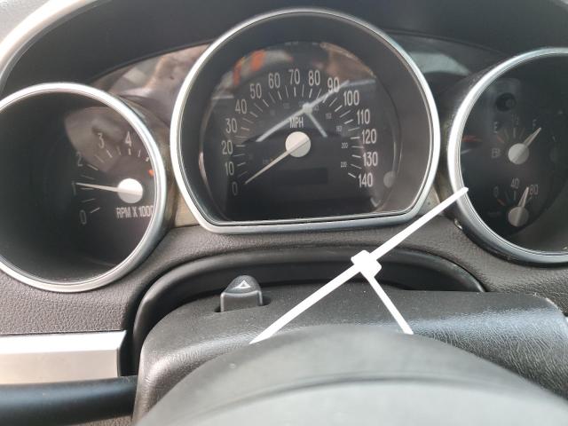 1GCES14PX4B104535 - 2004 CHEVROLET SSR 银色 照片 9