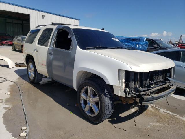 1GNSCCE08BR360956 - 2011 CHEVROLET TAHOE C1500 LTZ WHITE photo 4