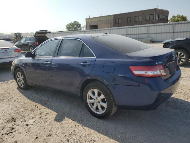 4T1BF3EK7BU639342 - 2011 TOYOTA CAMRY BASE BLUE photo 2