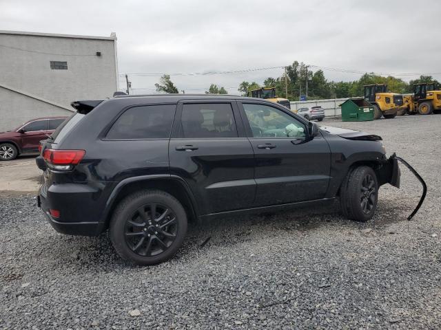 1C4RJFAG0JC165677 - 2018 JEEP GRAND CHER LAREDO შავი ფოტო 3