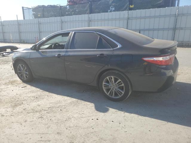 4T1BF1FK8HU445124 - 2017 TOYOTA CAMRY LE BLACK photo 2