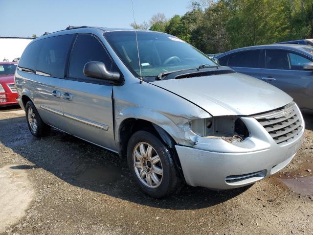 2C4GP54L35R571426 - 2005 CHRYSLER TOWN & COU TOURING 银色 照片 4