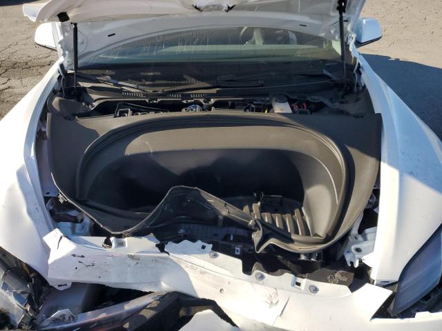 5YJ3E1EA1SF027038 - 2025 TESLA MODEL 3 WHITE photo 11