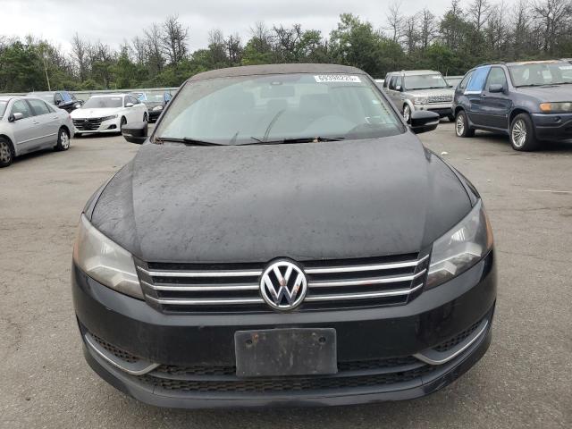 1VWAP7A33DC142393 - 2013 VOLKSWAGEN PASSAT S Schwarz Foto 5