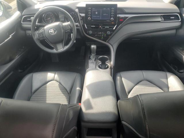 4T1G11AK8PU733882 - 2023 TOYOTA CAMRY SE NIGHT SHADE WHITE photo 8