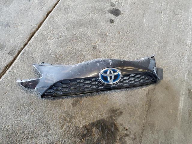 JTDKDTB35J1601485 - 2018 TOYOTA PRIUS C GRAY photo 12