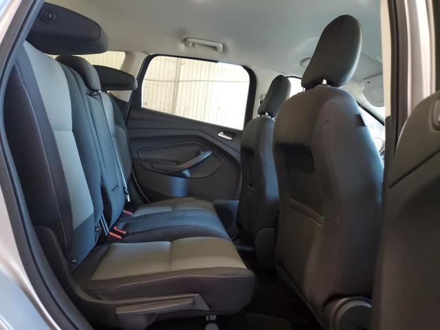 1FMCU0GD5JUC35560 - 2018 FORD ESCAPE SE SILVER photo 11