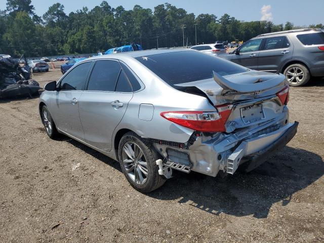 4T1BF1FK2FU497152 - 2015 TOYOTA CAMRY LE GRAY photo 2