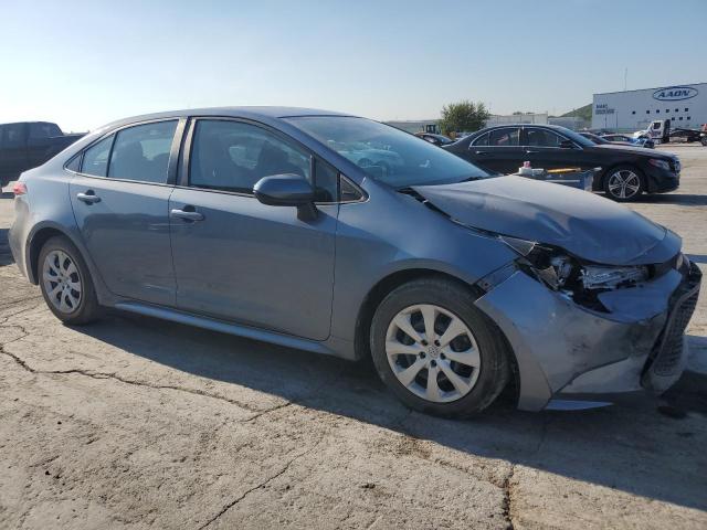 5YFEPMAE1MP148804 - 2021 TOYOTA COROLLA LE SILVER photo 4