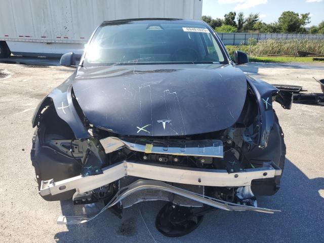 7SAYGDEE5RA289725 - 2024 TESLA MODEL Y Szary zdjęcie 5