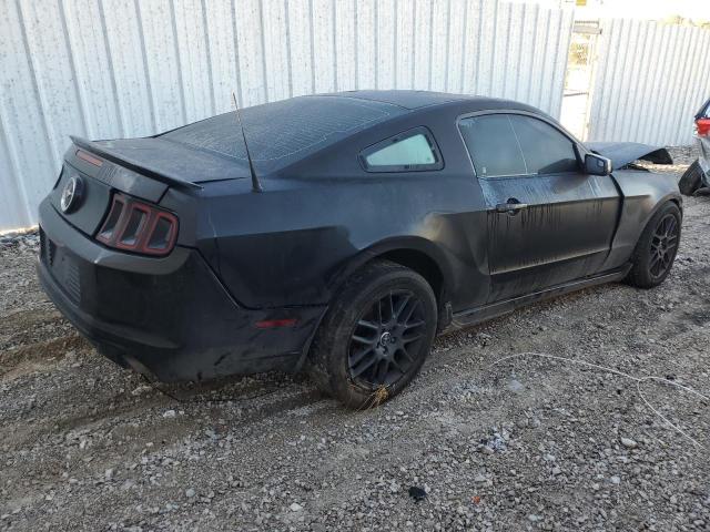 1ZVBP8AM5E5247123 - 2014 FORD MUSTANG BLACK photo 3