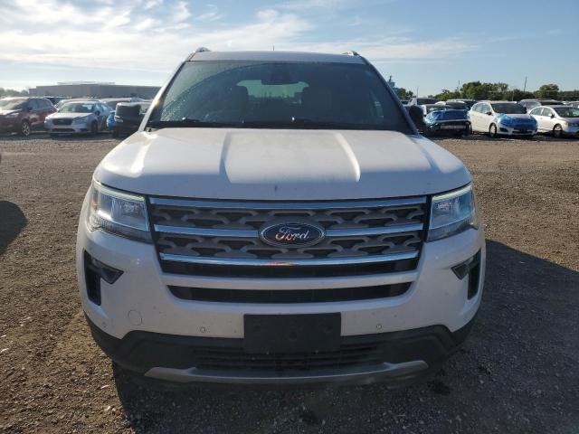 1FM5K8D8XJGB69736 - 2018 FORD EXPLORER XLT Biały zdjęcie 5
