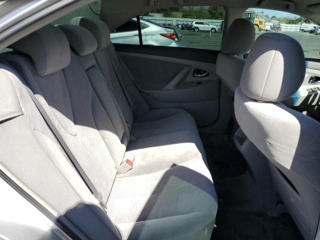 4T1BF3EK1BU213405 - 2011 TOYOTA CAMRY BASE SILVER photo 10