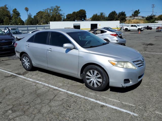 4T1BF3EK1BU213405 - 2011 TOYOTA CAMRY BASE SILVER photo 4
