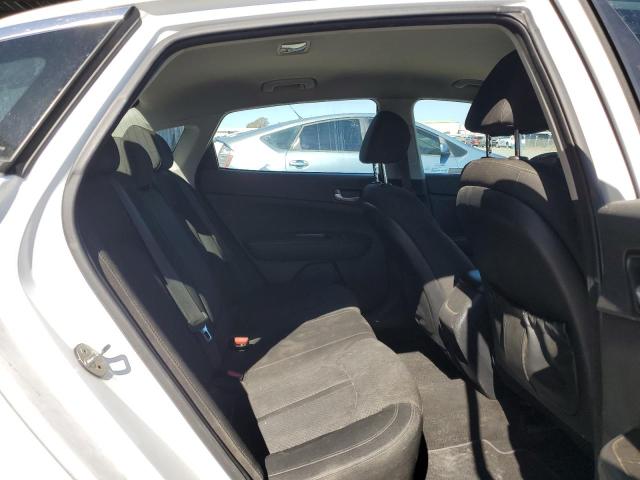 5XXGT4L39JG270346 - 2018 KIA OPTIMA LX WHITE photo 10