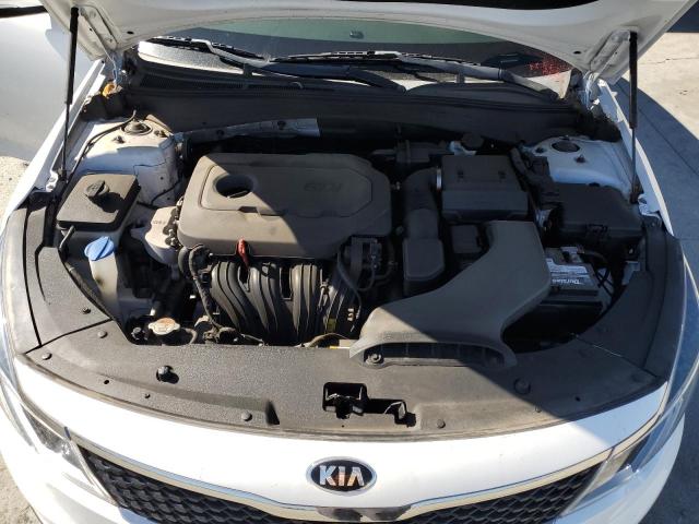 5XXGT4L39JG270346 - 2018 KIA OPTIMA LX WHITE photo 11