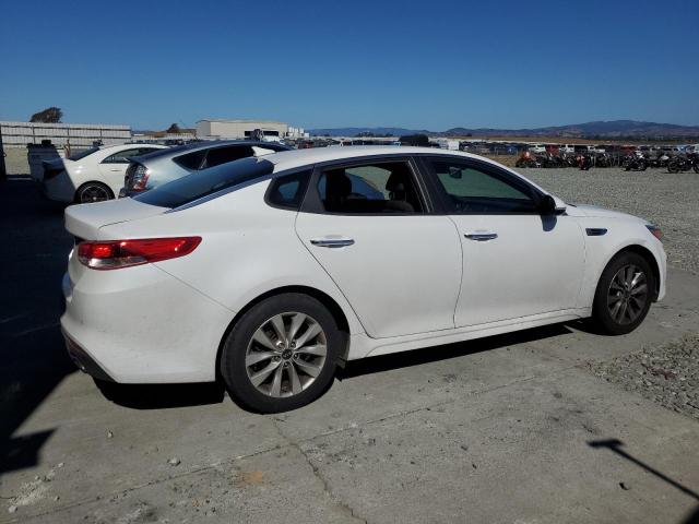 5XXGT4L39JG270346 - 2018 KIA OPTIMA LX WHITE photo 3