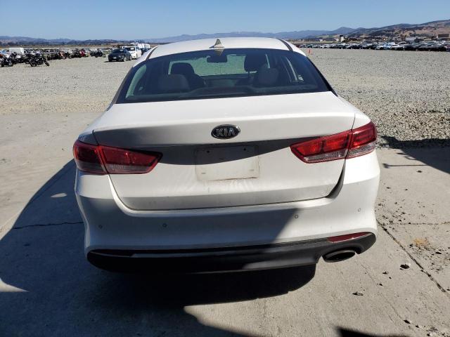 5XXGT4L39JG270346 - 2018 KIA OPTIMA LX WHITE photo 6