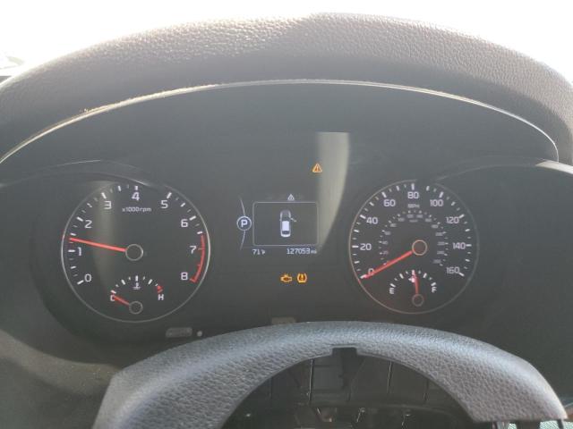 5XXGT4L39JG270346 - 2018 KIA OPTIMA LX WHITE photo 9