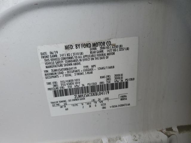 2LMHJ5ATXKBL04119 - 2019 LINCOLN MKT WHITE photo 13