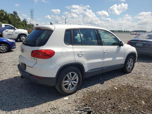 WVGAV3AXXDW621697 - 2013 VOLKSWAGEN TIGUAN S WHITE photo 3