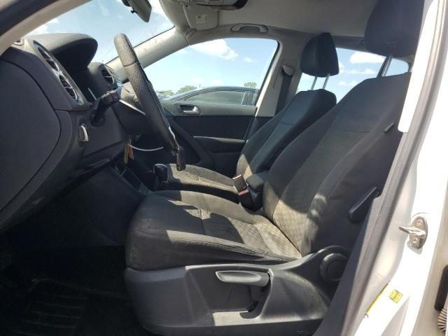 WVGAV3AXXDW621697 - 2013 VOLKSWAGEN TIGUAN S WHITE photo 7