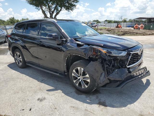 5TDGZRAH2NS134512 - 2022 TOYOTA HIGHLANDER XLE Bənövşəyi foto 4