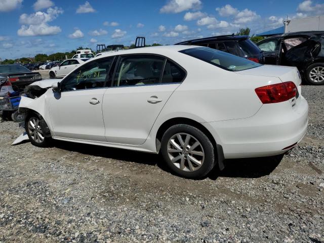 3VWDP7AJ2DM438029 - 2013 VOLKSWAGEN JETTA SE WHITE photo 2