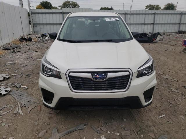 JF2SKAACXKH447667 - 2019 SUBARU FORESTER WHITE photo 5