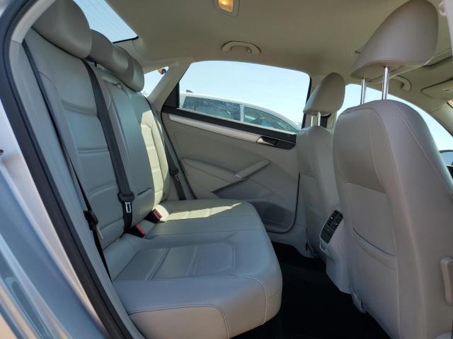 1VWLA7A32KC003184 - 2019 VOLKSWAGEN PASSAT WOLFSBURG 银色 照片 10