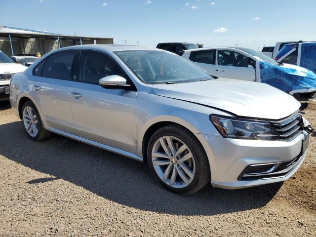 1VWLA7A32KC003184 - 2019 VOLKSWAGEN PASSAT WOLFSBURG 银色 照片 4