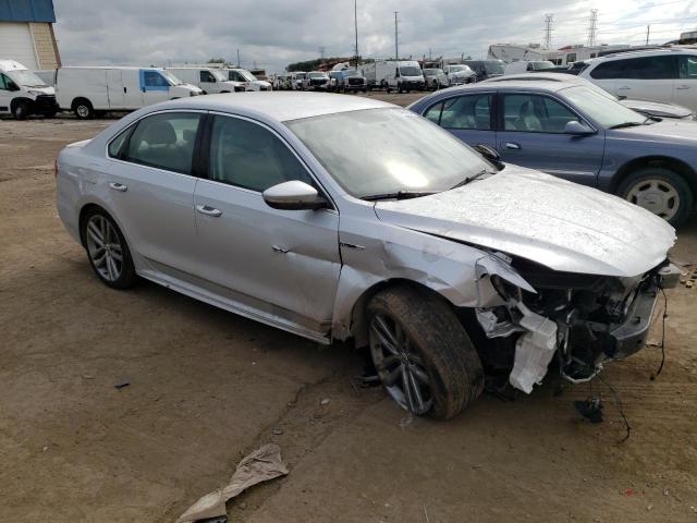 1VWDT7A32HC084999 - 2017 VOLKSWAGEN PASSAT R-LINE Gümüş foto 4