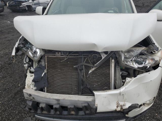 5TDBK3EH3BS060728 - 2011 TOYOTA HIGHLANDER BASE WHITE photo 12