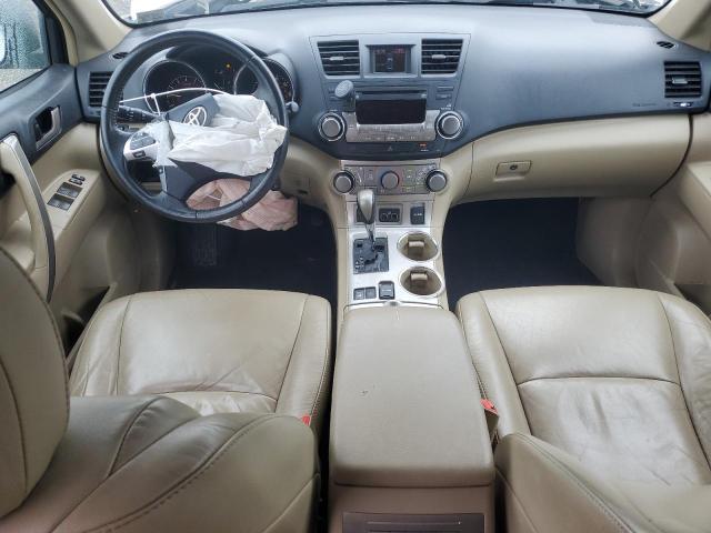 5TDBK3EH3BS060728 - 2011 TOYOTA HIGHLANDER BASE WHITE photo 8