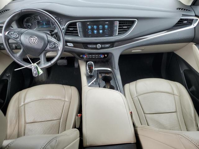 5GAERBKW0JJ160952 - 2018 BUICK ENCLAVE ESSENCE Bordeaux Foto 8