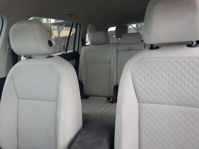 3VV1B7AX8JM036814 - 2018 VOLKSWAGEN TIGUAN S Білий фото 10